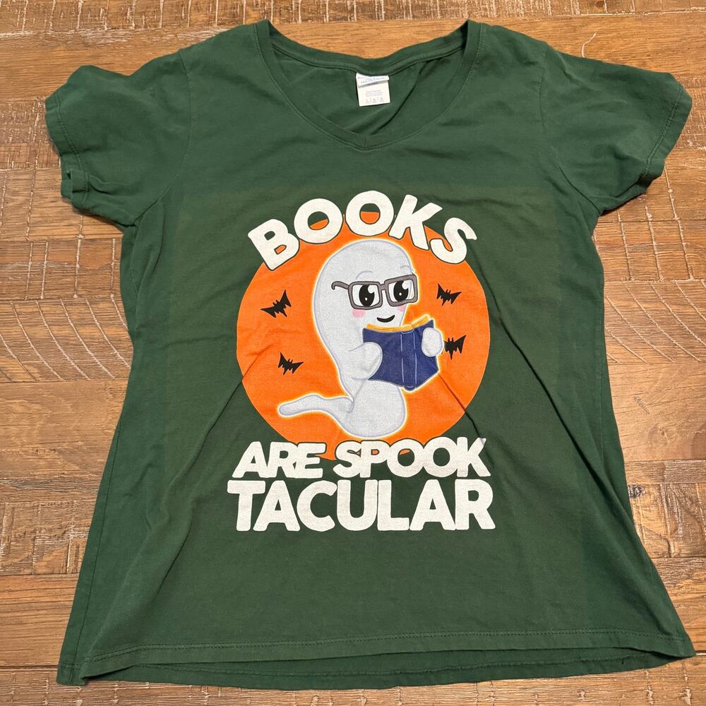 Port & Company Books Are Spooktacular Halloween T-Shirt Womens Large Green Tee - Picture 2 of 9